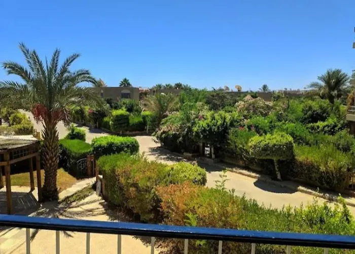 بحديقة Tatil Evi